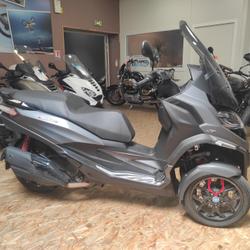 Piaggio MP3  Tr&eacute;gueux