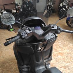 Piaggio MP3  Tr&eacute;gueux