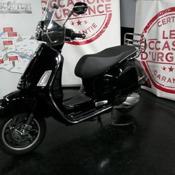 Vespa GTS  Paris 17e Arrondissement