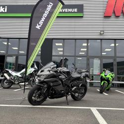 Kawasaki ZX  Tours