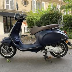 Vespa Primavera  Paris 11e Arrondissement