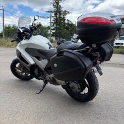 Honda VFR  Saint-Clair