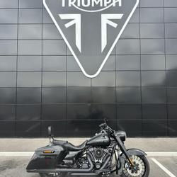 Harley Davidson Road King  Rochefort-du-Gard