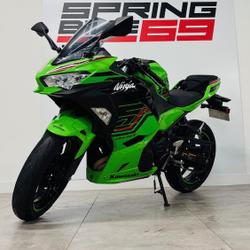 Kawasaki Ninja 400  Villefranche-sur-Sa&ocirc;ne