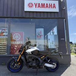 Yamaha MT09  Ville-la-Grand