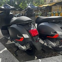 Vespa GTS  Paris 12e Arrondissement