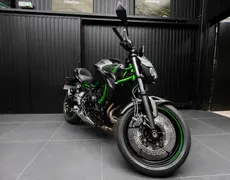 Kawasaki A1 Saint-Thibault-des-Vignes