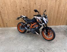 KTM 390 Duke Valence