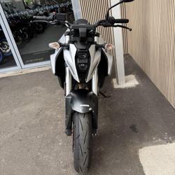 Suzuki GSX  Saint-Ouen-l'Aum&ocirc;ne