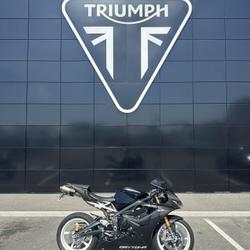 Triumph Daytona 675  Rochefort-du-Gard