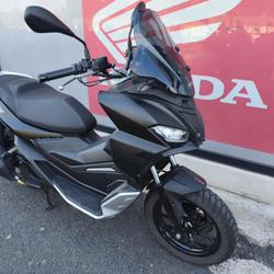 Aprilia SR  N&icirc;mes