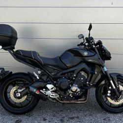 Yamaha MT09  Saint-Martin-d'H&egrave;res