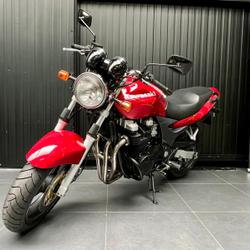 Kawasaki ZR  Saint-Thibault-des-Vignes
