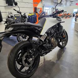 Husqvarna Vitpilen  Thillois
