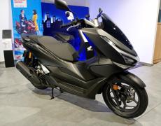 Honda PCX Saint-Martin-d'Hères