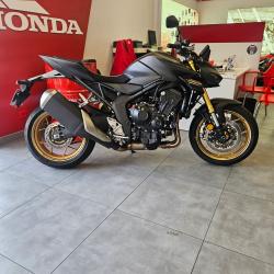 Honda Hornet  &Eacute;tupes