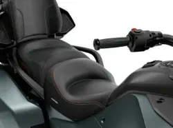 Can Am Spyder F3  Tours