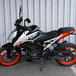 KTM Duke  Charleville-M&eacute;zi&egrave;res