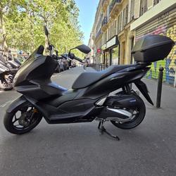 Honda PCX  Paris 11e Arrondissement