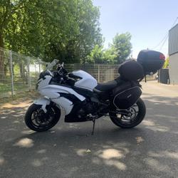 Kawasaki ER  Saintes