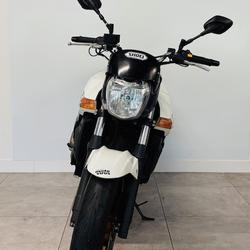 Suzuki GSR 600  Villefranche-sur-Sa&ocirc;ne
