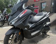 Honda Forza Chambourcy