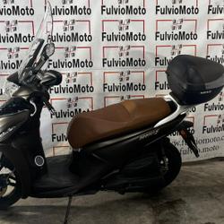Kymco People  Arles