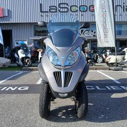Piaggio MP3  Saint-Martin-d'H&egrave;res
