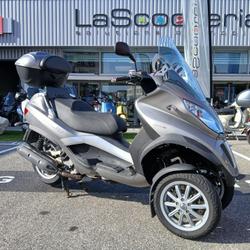 Piaggio MP3  Saint-Martin-d'H&egrave;res