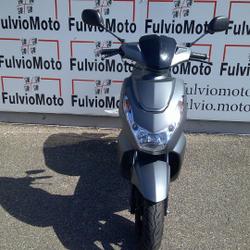 Peugeot Kisbee  Arles