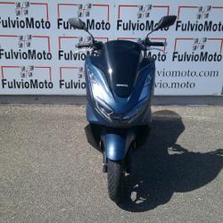 Honda PCX  Arles