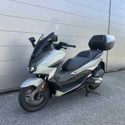 Honda Forza  Saint-Martin-d'H&egrave;res