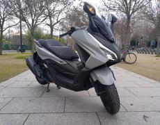 Honda Forza Paris 14e Arrondissement