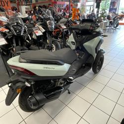 Yamaha Tricity  Varennes-l&egrave;s-M&acirc;con
