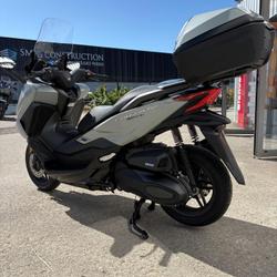 Honda Forza  Saint-Clair