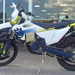 Husqvarna FE  Chen&ocirc;ve