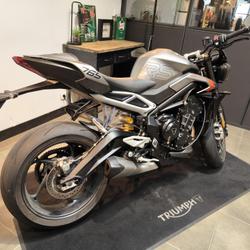 Triumph Street  Montlh&eacute;ry