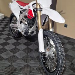 Yamaha YZF  D&eacute;ville-l&egrave;s-Rouen