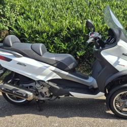 Piaggio MP3  Dommartin-l&egrave;s-Toul