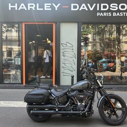 Harley Davidson Street bob  Paris 11e Arrondissement
