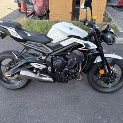 Triumph Street  Dury