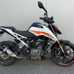 KTM 690 Duke  Anthy-sur-L&eacute;man