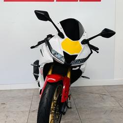 Yamaha YZF R 125  Villefranche-sur-Sa&ocirc;ne