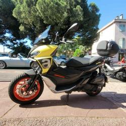 Aprilia SR  Fr&eacute;jus