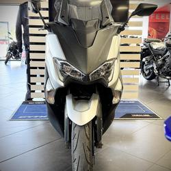 Yamaha T MAX  Saint-Genis-Pouilly