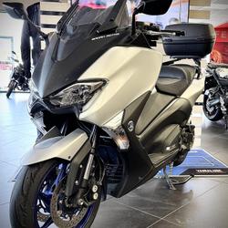 Yamaha T MAX  Saint-Genis-Pouilly
