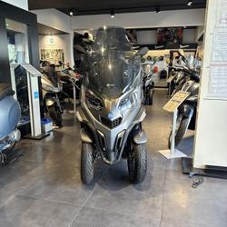 Piaggio MP3  Levallois-Perret