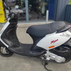 Piaggio Zip  Tr&eacute;gueux