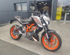 KTM 390 Duke Trégueux