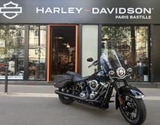Harley Davidson Heritage classic Paris 11e Arrondissement